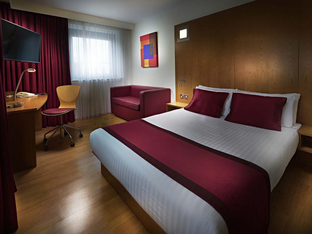 Pentahotel 4*