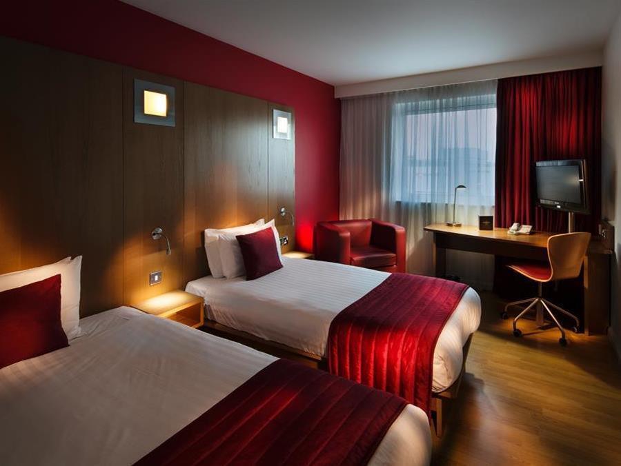 Pentahotel Hotel 4*