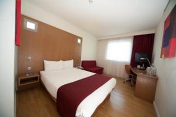 Pentahotel Hotel 4*